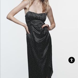 Midi Satin Zara dress with polka dot patterns.